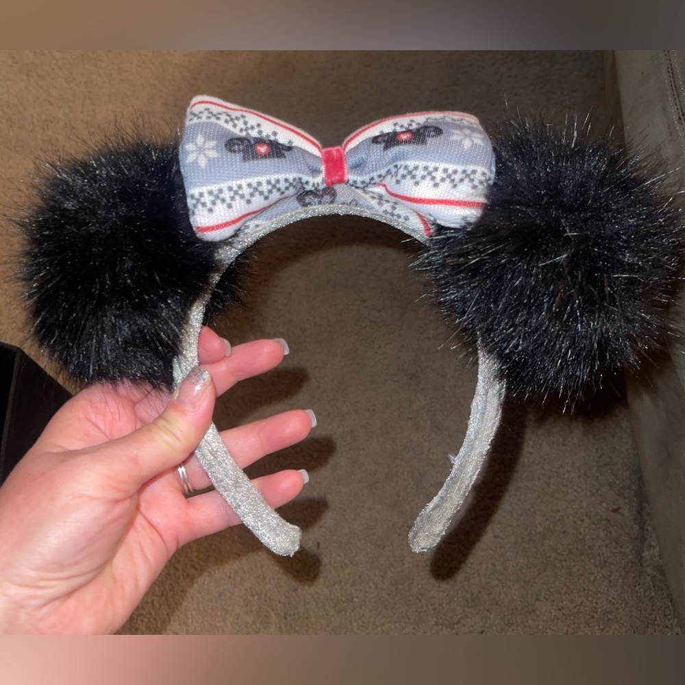 Disney parks ugly sweater Minnie headband ears